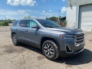 2021 GMC Acadia FWD SLE - Exterior Front Right Corner Image